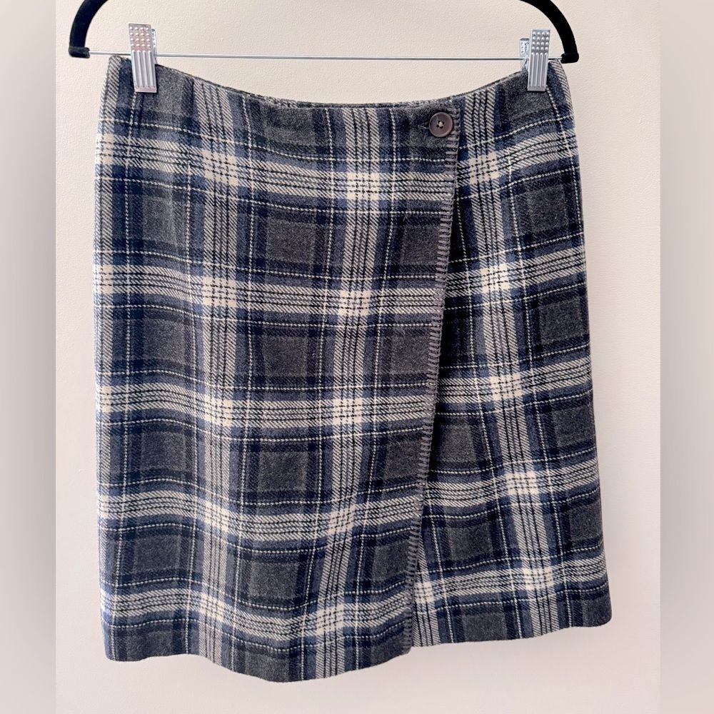 Vintage Herman Geist Navy Grey Ivory Plaid Wrap Skirt w/ Blanket Stitch Hem Sz 6